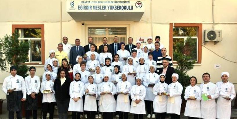 Eğirdir'de elma temalı yemek yarışması