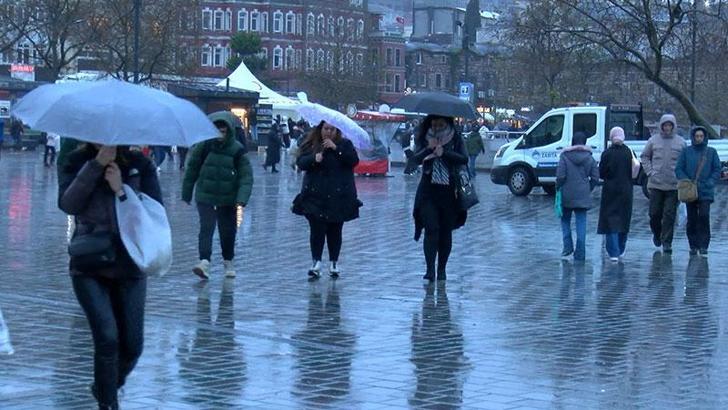 AKOM'dan İstanbul için fırtına uyarısı