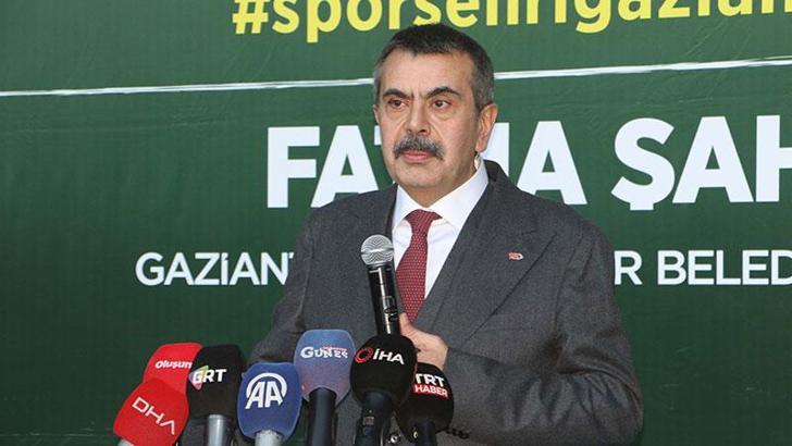 Bakan Tekin: Eğitimin yükü kolay omuzlanacak bir yük değil