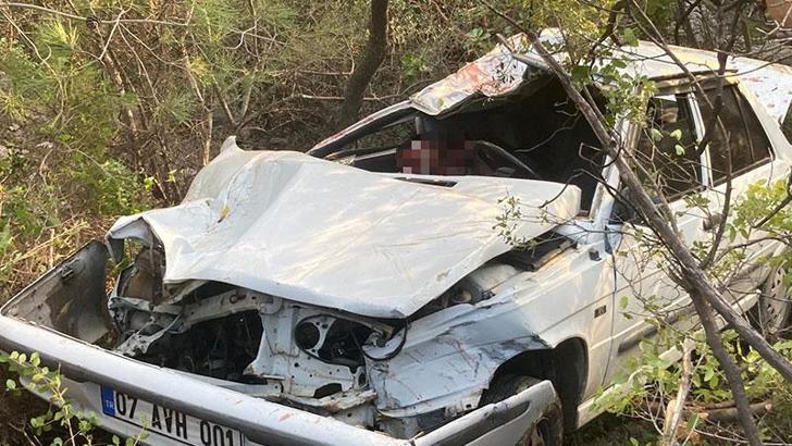 Alanya'da otomobil 20 metrelik uçurumdan yuvarlandı: 1 ölü, 2 yaralı