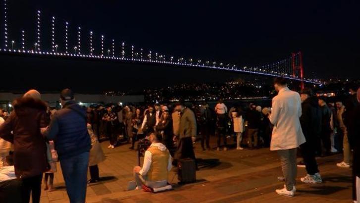 Ortaköy'de yılbaşı kutlamaları öncesi yoğunluk