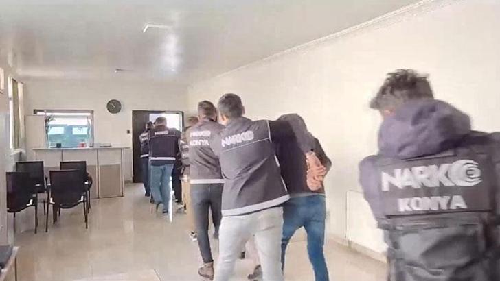 Konya'da uyuşturucu satıcılarına operasyonlarda 5 tutuklama