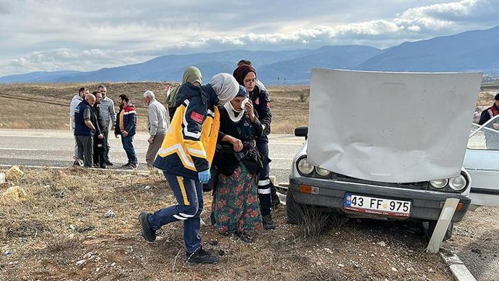 Kütahya'da 2 otomobil çarpıştı; 1'i ağır, 8 yaralı