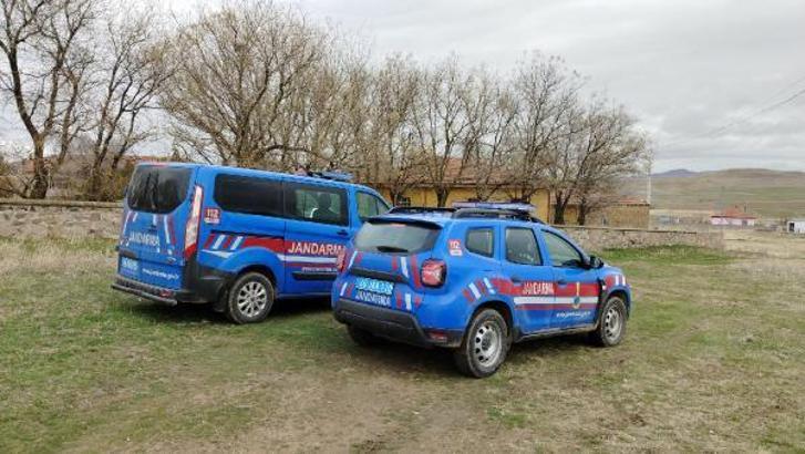 Kırşehir'de 2 eve saldırıda, 1 kişiyi öldürüp 2 kişiyi yaralayan şüpheli tutuklandı