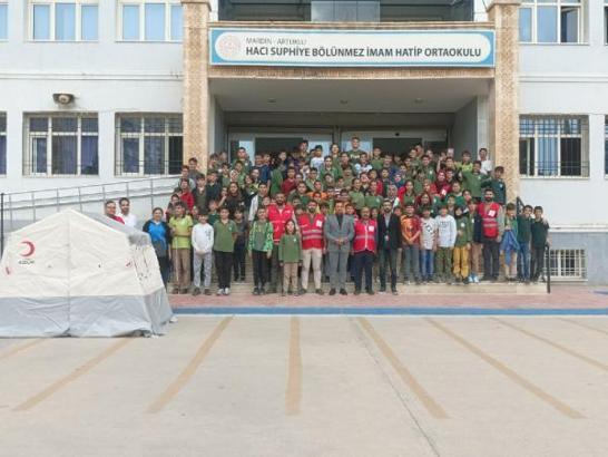 Hakimin, öğretmen eşiyle tartışan 3 öğrenciyi gözaltına aldırdığı iddiasına savcılıktan açıklama