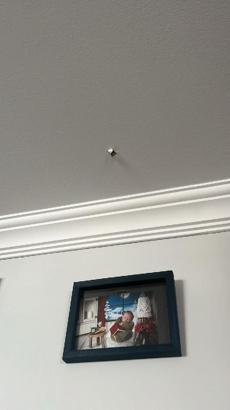 Bursa'da yorgun mermi çocuk odasına düştü