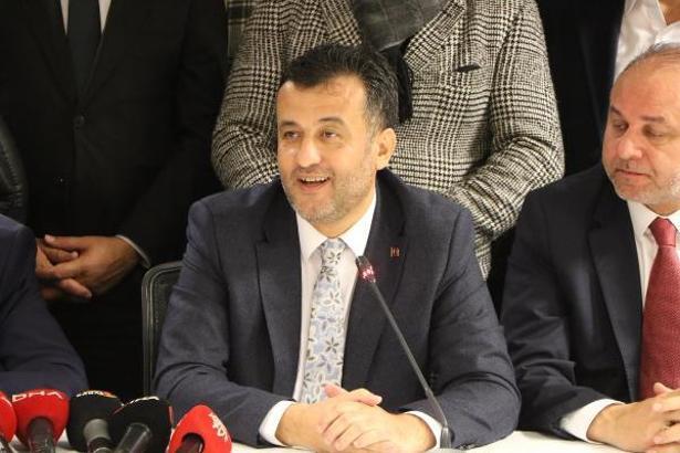 AK Parti'nin Büyükşehir Adayı Doğan, Samsun'da coşkuyla karşılandı