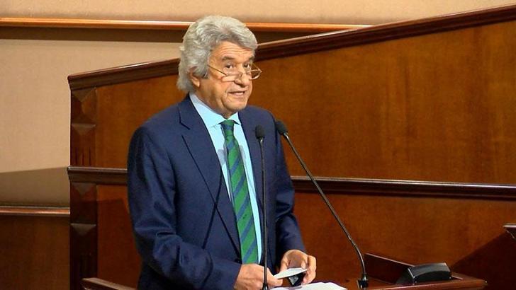 İBB Meclis Toplantısında partisini eleştirdi; AK Parti'yi övdü