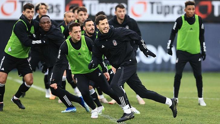 Beşiktaş, kondisyon ve taktik çalıştı