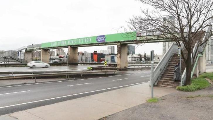 Kartal'da korku üst geçidi