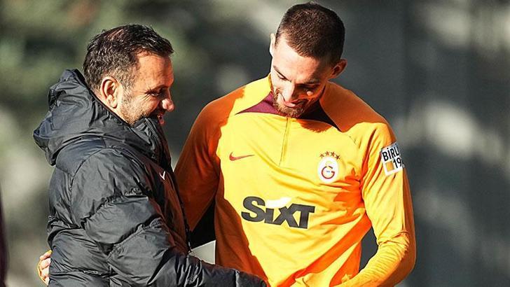 Galatasaray'da Berkan Kutlu antrenmanda yer aldı