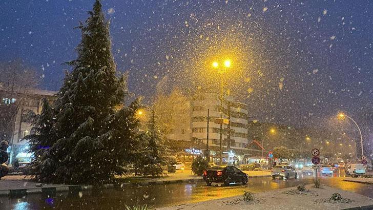 Karabük'te kar yağışı etkili oldu