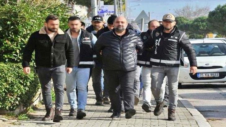 İzmir'de yolsuzluk operasyonu: 6 tutuklama