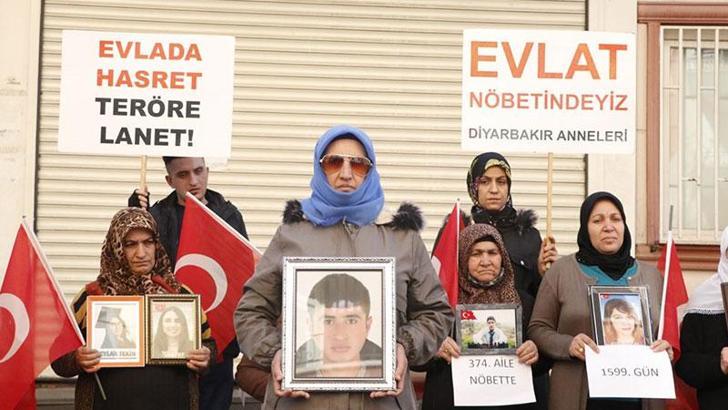 Diyarbakır'da evlat nöbeti tutan aile sayısı 374 oldu