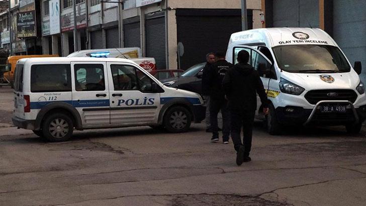 Borç- alacak nedeniyle tartıştığı kişiyi tabancayla yaraladı