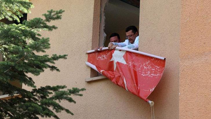 CHP'li eski vekil, 'İşyeri dokunulmazlığını ihlal' suçundan yargılanıyor