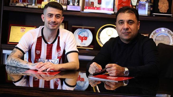 Sivasspor, Kerem Atakan Kesgin'i yeniden renklerine bağladı