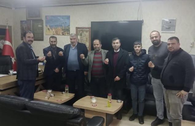 Yeniden Refah Partisi'nin Gaziantep Araban İlçe Başkanı Mehmet Çınar istifa ederek Ocak Partisi'ne geçti