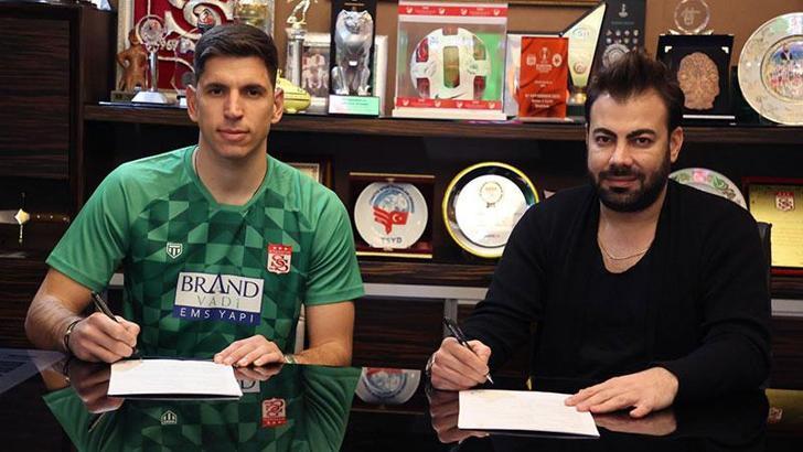 Sivasspor, Sırp kaleci Dorde Nikolic ile 2.5 yıllık sözleşme imzaladı