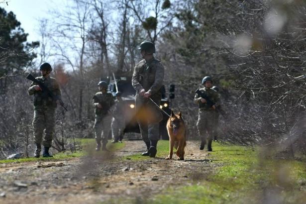 MSB: Yunanistan sınırında 5 FETÖ üyesi yakalandı