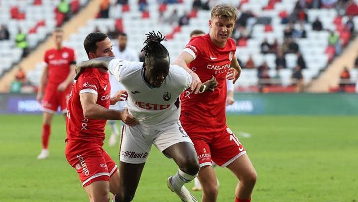 Kadro istikrarsızlığı Trabzonspor'un belini büktü