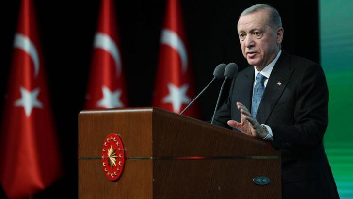 Erdoğan: 15 Temmuz, hoca kılıklı sahtekarların ülkemize ne kadar zarar verebileceğinin örneğidir