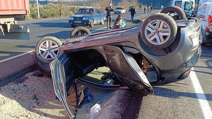 Manisa'da TIR ile otomobil çarpıştı: 7 yaralı