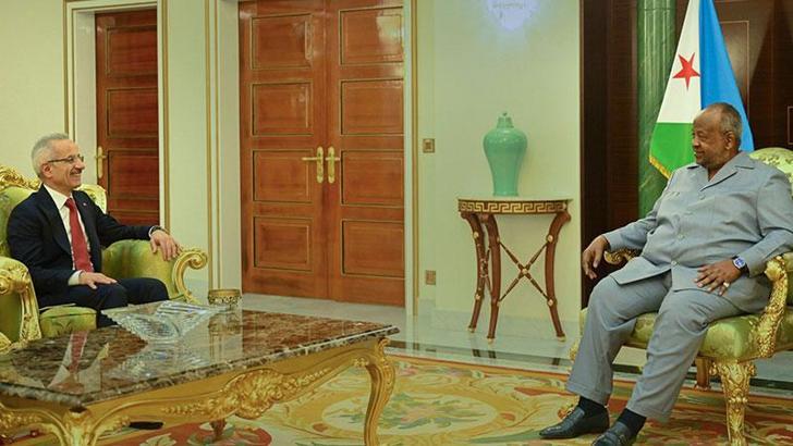 Bakan Uraloğlu, Cibuti Cumhurbaşkanı Guelleh ile görüştü