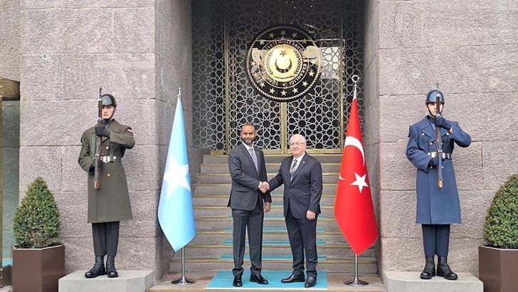 Bakan Güler, Somali Savunma Bakanı Muhammed Nur ile görüştü