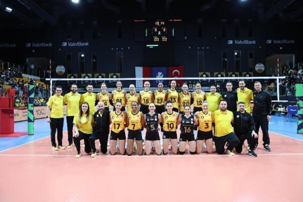 VakıfBank, CEV Şampiyonlar Ligi'nde çeyrek finale yükseldi