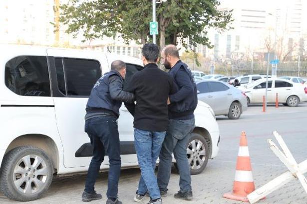 Mersin'de, FETÖ'den 7,5 yıl hapis cezasıyla aranan eski polis yakalandı