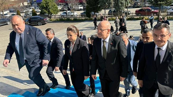 Bakan Şimşek, Bartın'da iş insanları ile buluştu