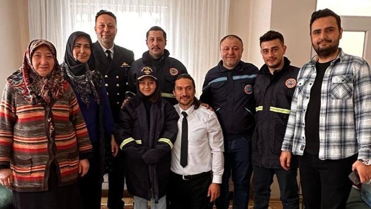 Gölcük Tersanesi Komutanlığı'ndan, depremin 160'ıncı saatinde kurtardıkları Aysima'ya ziyaret