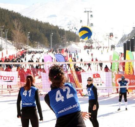 Palandöken'de spor ve eğlence iç içe