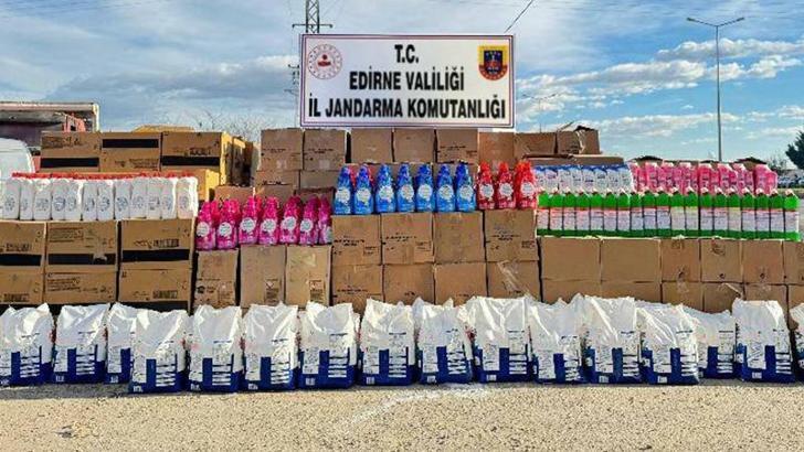 Markette 4 ton sahte deterjan ele geçirildi; 3 gözaltı