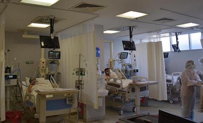 Bakan Koca: Yoğun bakım kapasitemizi zorlayan yoğunluk geride kaldı