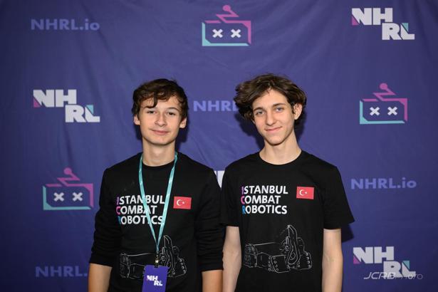 Liseli gençler 'Hilal' ile robot savaşlarına katıldı