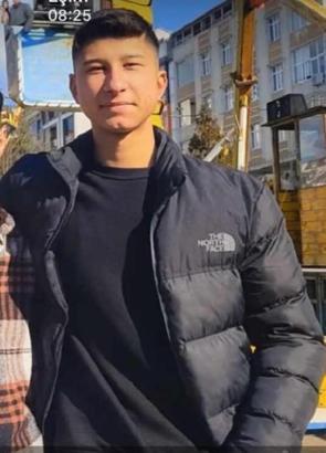 (Ölenin fotoğrafıyla) Arnavutköy'de asansörle duvar arasında sıkışan 17 yaşındaki işçi hayatını kaybetti