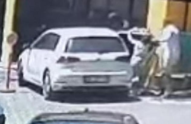 'Öldüren yumruk' davasında 16 yıla kadar hapisle yargılanan sanık hakim karşısında