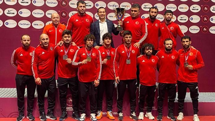 Grekoromen Güreş Milli Takımı'ndan 6 madalya