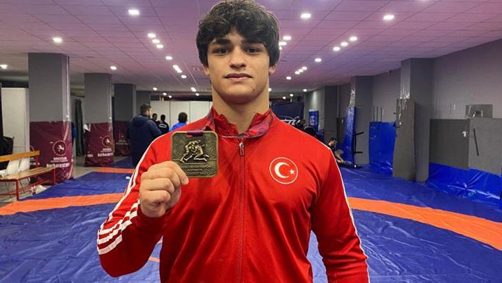 Alperen Berber: İlk şampiyonluğumu milletime armağan ediyorum