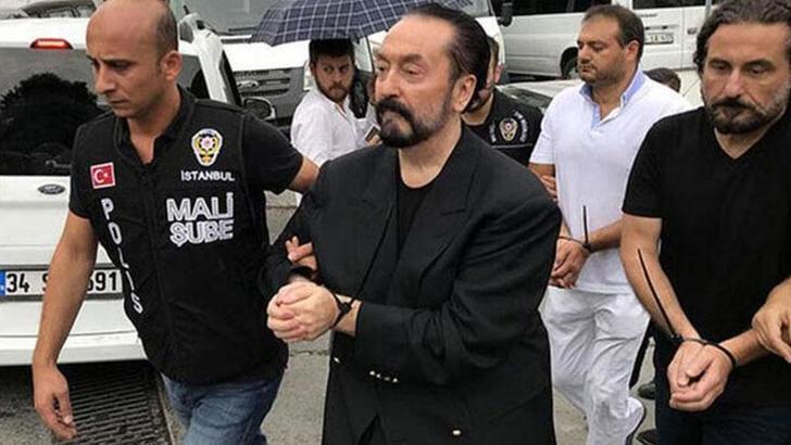 Adnan Oktar suç örgütü üyeleri Bakanlara ve Yargıtay başkanına Oktar'ın yazılarını göndermiş