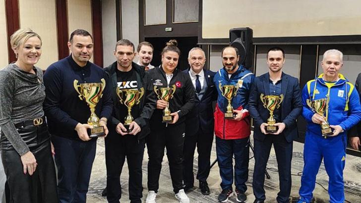 Avrupa Halter Şampiyonası'nda kadın milli takımı ikinci, erkek milli takımı üçüncü oldu