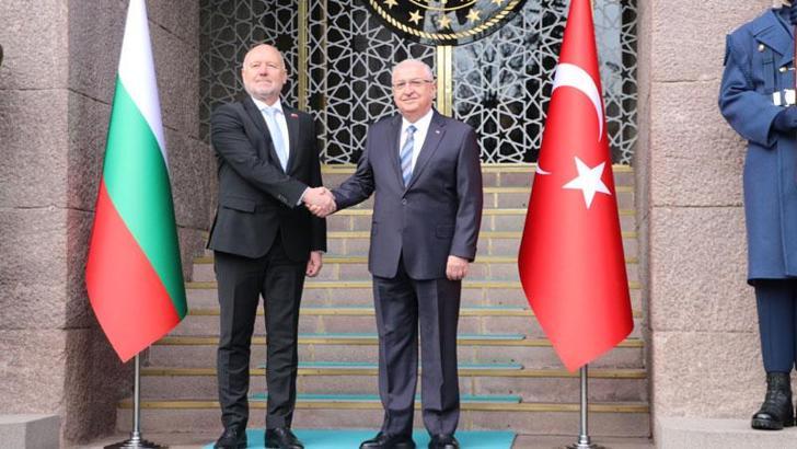 Bakan Güler, Bulgar mevkidaşı Tagarev ile bir araya geldi