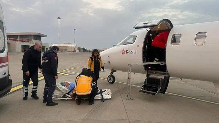Şırnak’ta ambulans uçak, 77 yaşındaki kadın hasta için havalandı