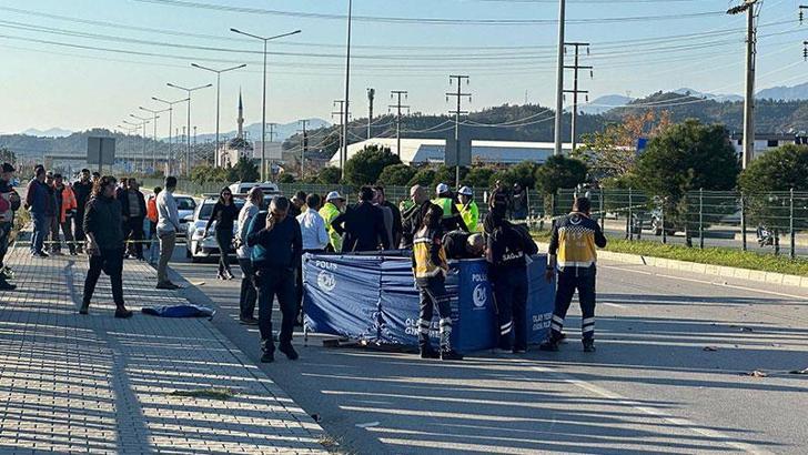 Fethiye'de otomobille çarpışan motosikletteki 2 çocuk öldü, 1 yaralı
