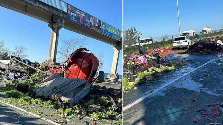 Üst geçit ayağına çarpan TIR’ın sürücü öldü; sebzeler yola döküldü