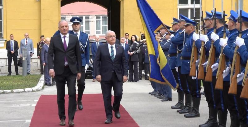 Bakan Güler, Bosna Hersek Savunma Bakanı Helez ile bir araya geldi