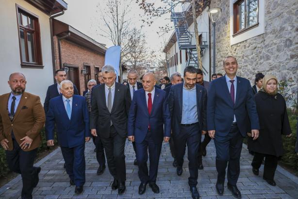 Turgut Altınok: Sahte anketlere inanmayın (2)