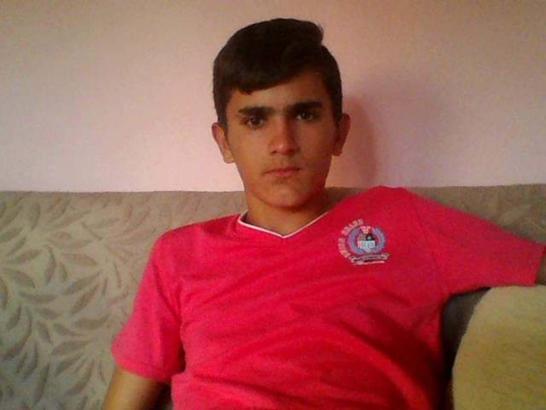 Bıçaklanıp, kendi imkanlarıyla hastaneye gittiler: 1 ölü, 1 yaralı